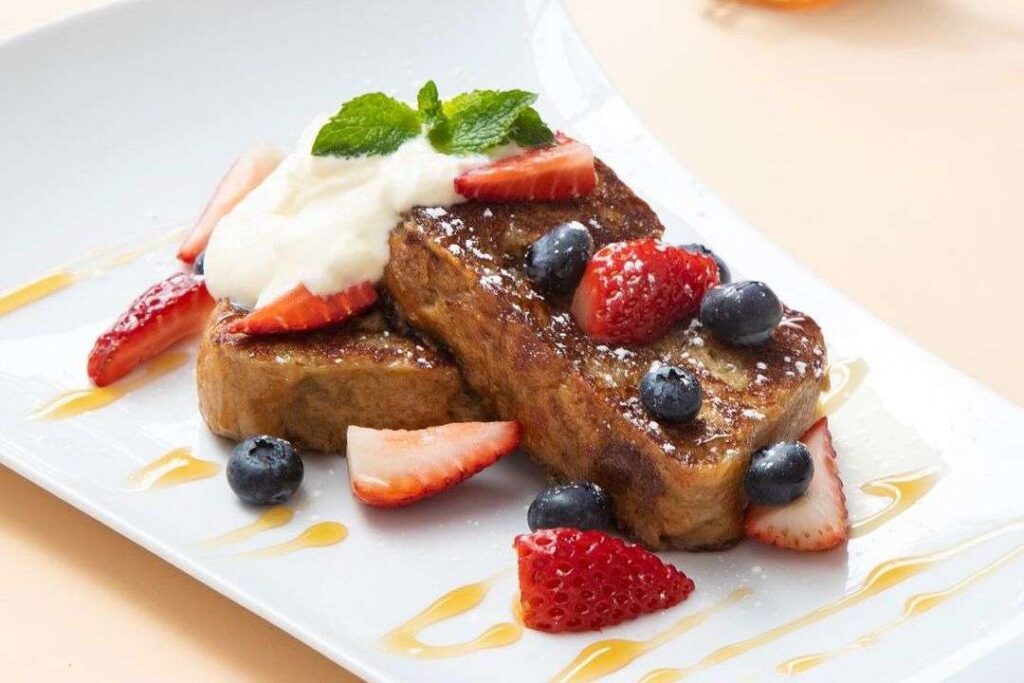 Brunch in Laureles. Source: @crepesywaffles